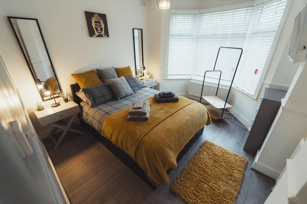 Ferienwohnung 1 Bed - Wifi - Pet Friendly - London Borough of Harrow Exterior foto