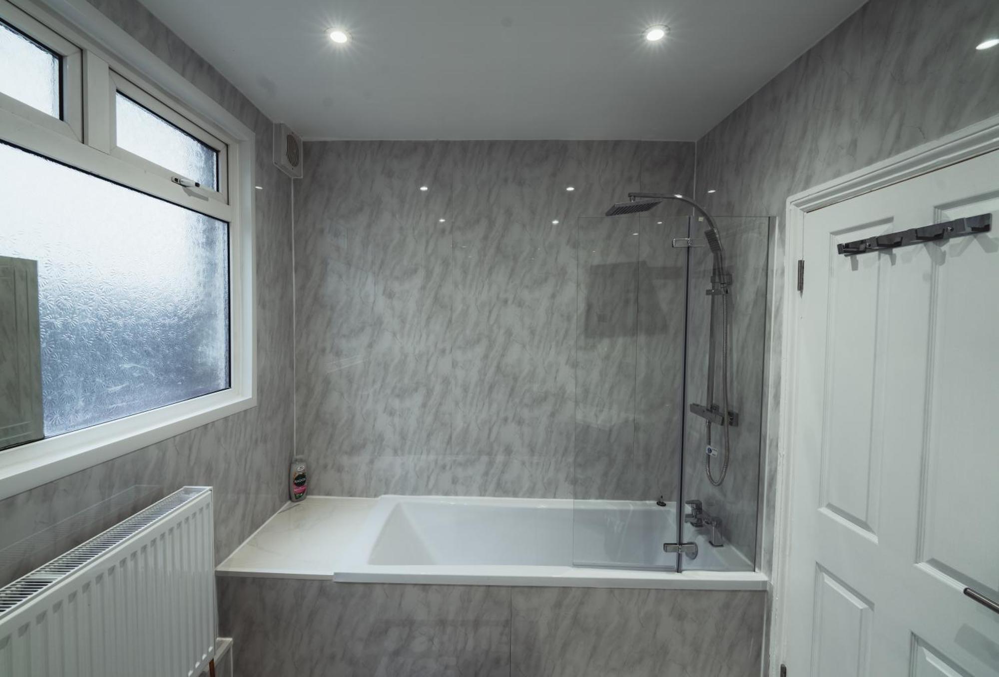 Ferienwohnung 1 Bed - Wifi - Pet Friendly - London Borough of Harrow Exterior foto